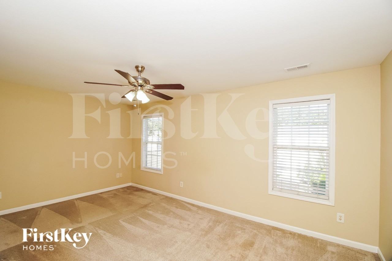 19004 Long Pond Ln - Photo 7 of 16