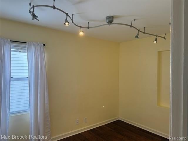 3602 Elmhurst Ave - Photo 2 of 16