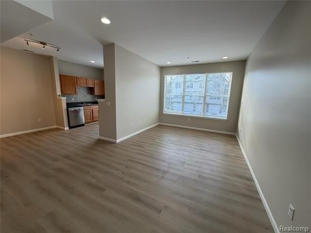 575 Summerfield Dr - Photo 3 of 19