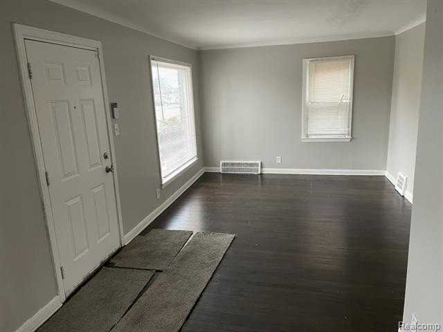 19803 Santa Rosa Dr - Photo 5 of 31