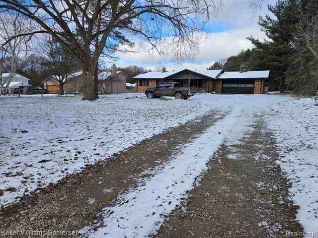 11914 Davisburg Rd - Photo 2 of 46