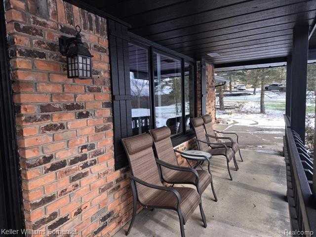 11914 Davisburg Rd - Photo 6 of 46