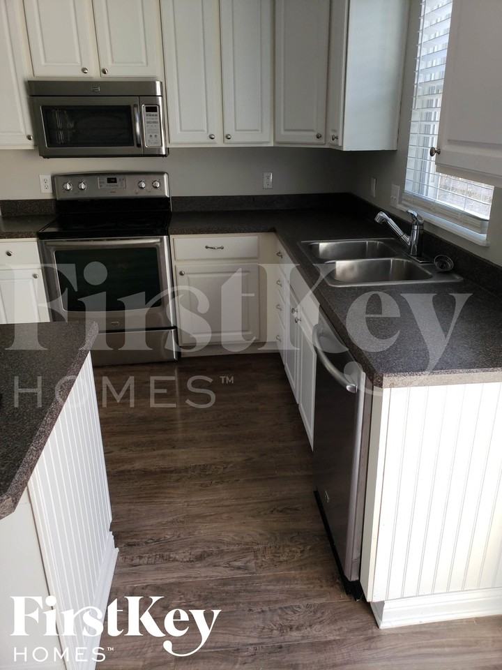 1527 W Quail Run Dr - Photo 5 of 19