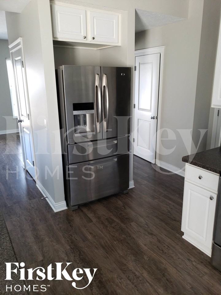 1527 W Quail Run Dr - Photo 6 of 19