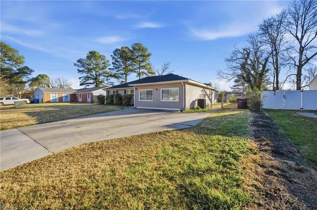 3009 Knight Rd - Photo 2 of 47