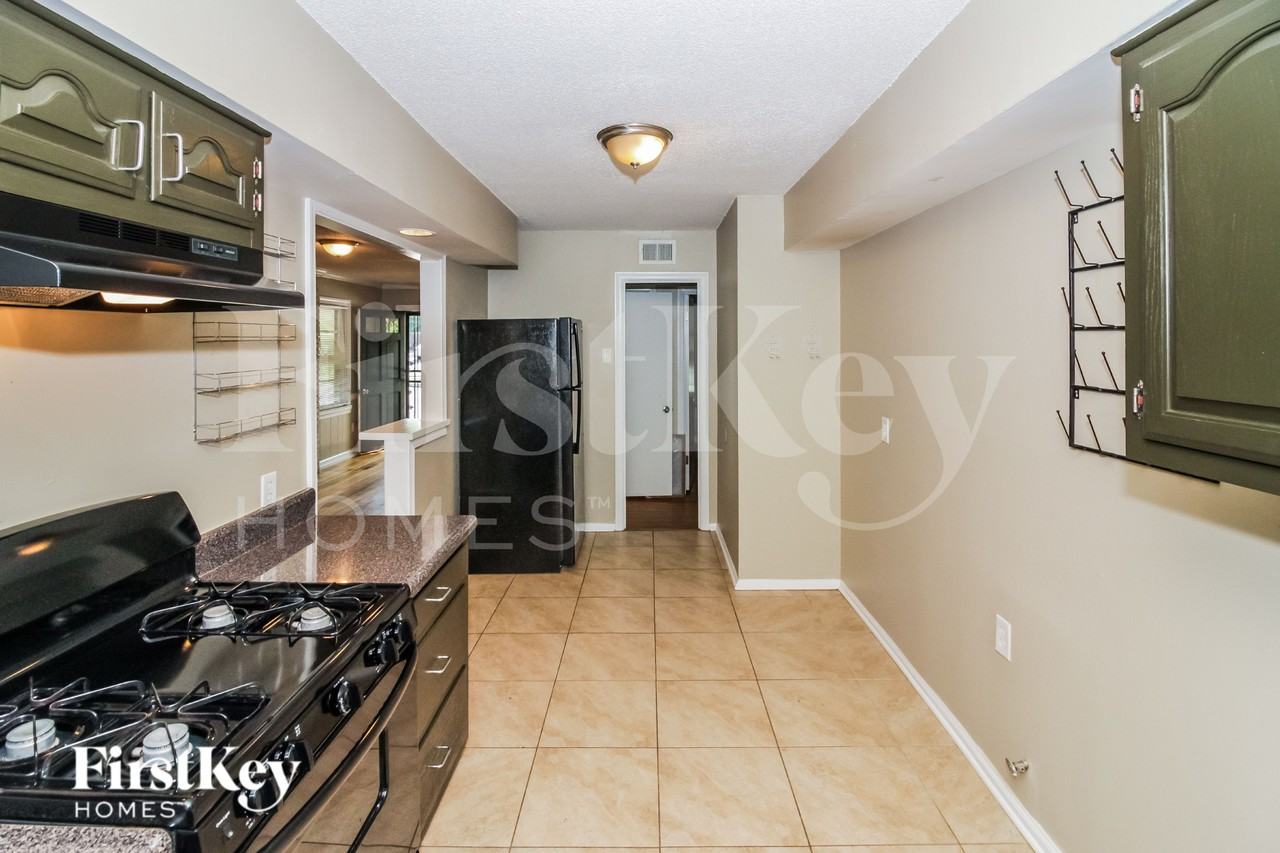 1307 S White Station Rd - Photo 6 of 16