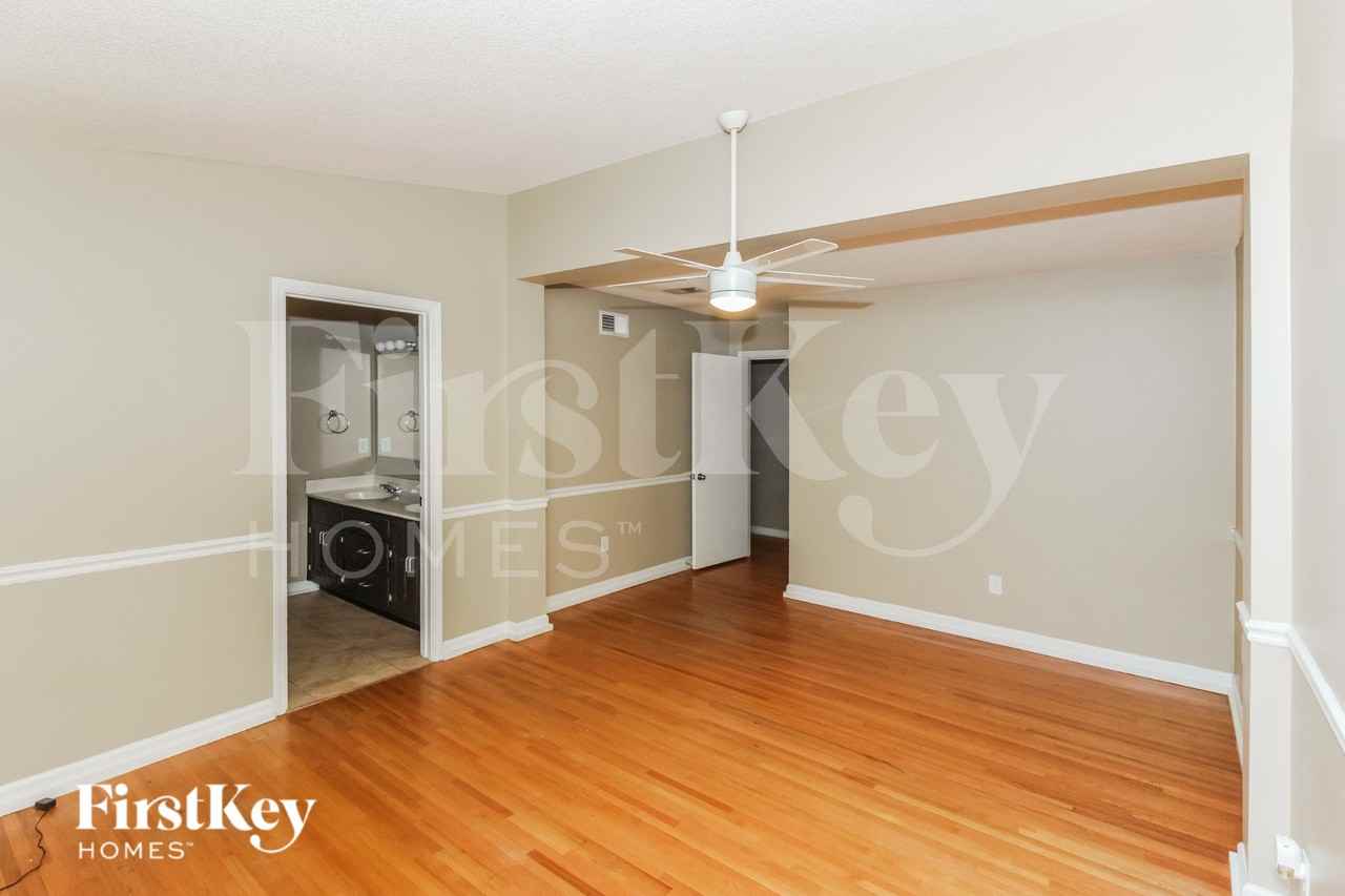 1307 S White Station Rd - Photo 7 of 16