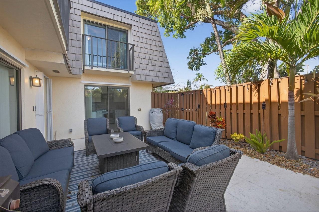 112 Ocean Cove Dr - Photo 7 of 50