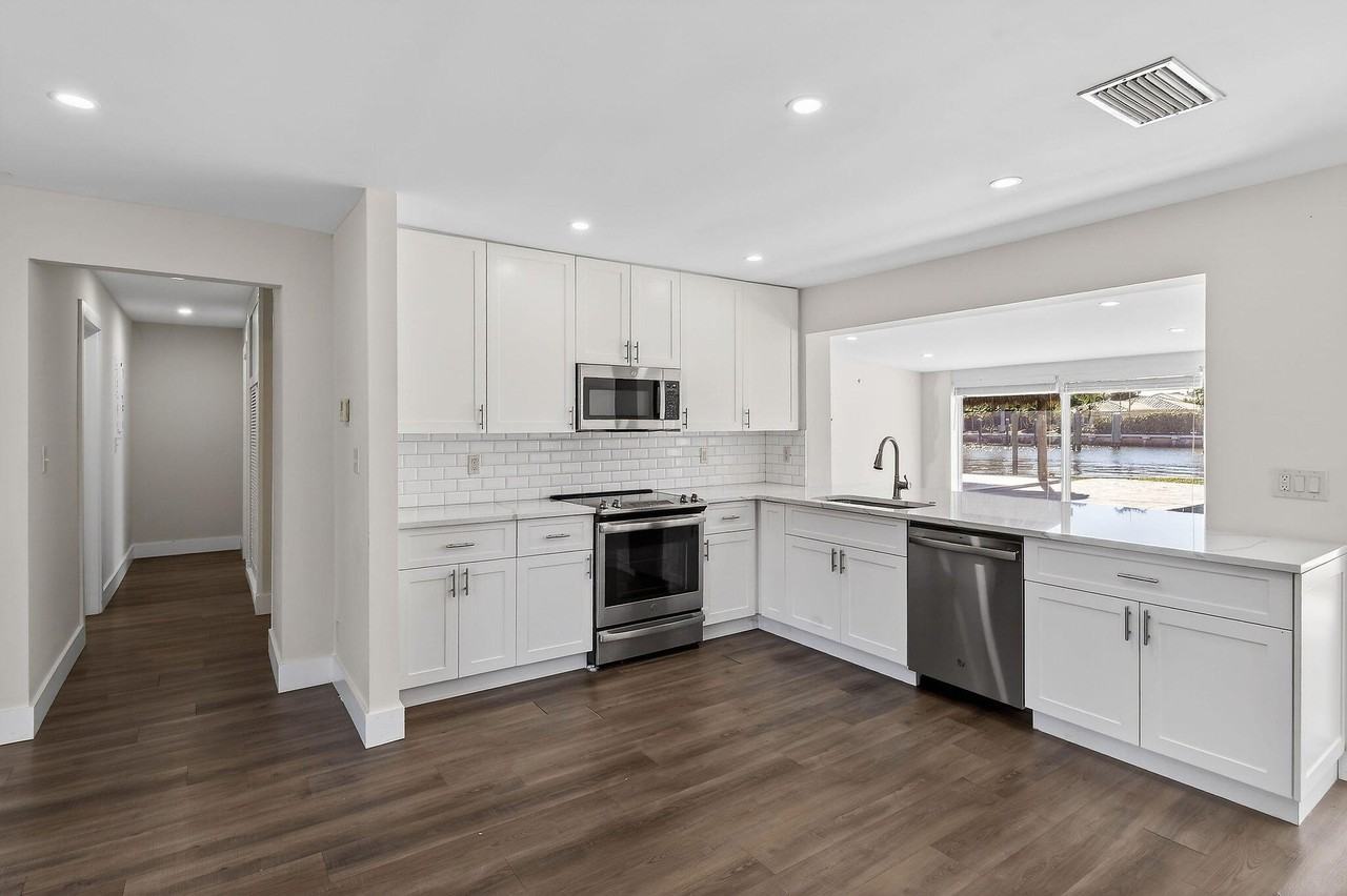 122 Arlington Pl - Photo 7 of 30