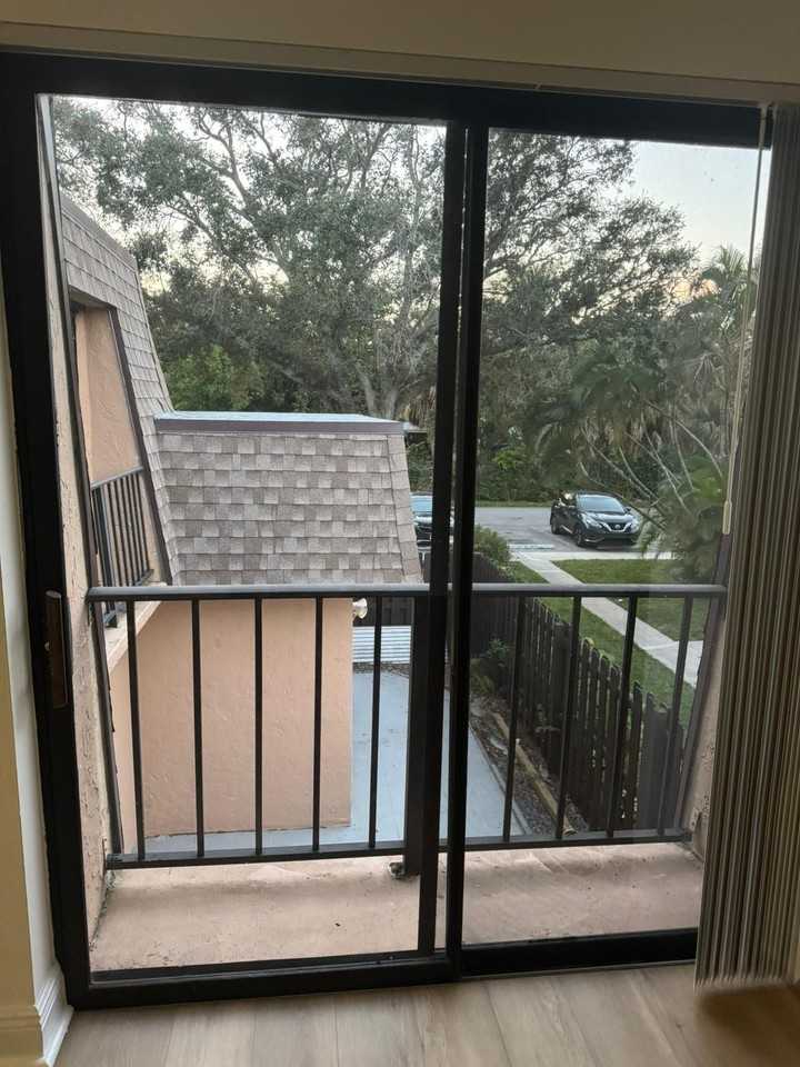 4702 Waterview Cir - Photo 3 of 22