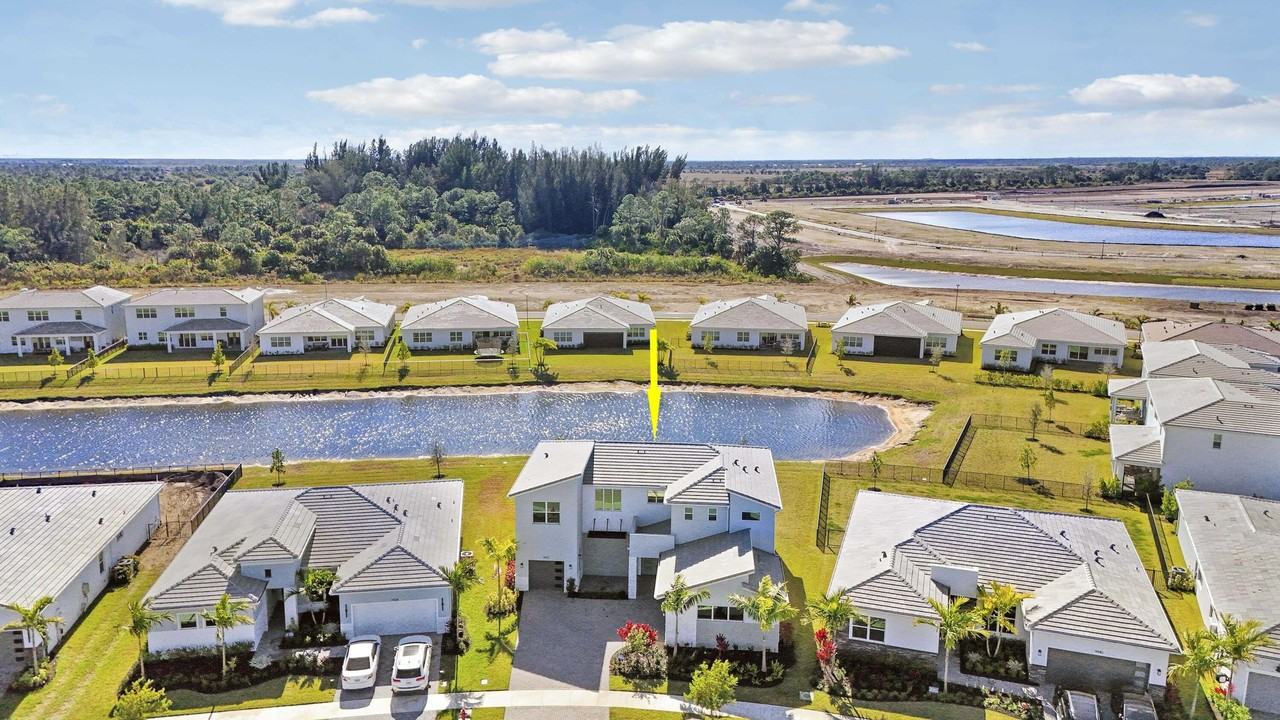 14132 Sw Delilah Way - Photo 2 of 48