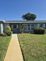 737 High Point Blvd N #B - Photo 1 of 1