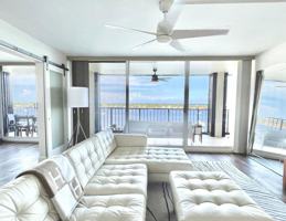 featured image of 132 Lakeshore Dr #1118