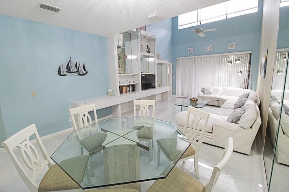 886 Windermere Way - Photo 7 of 33