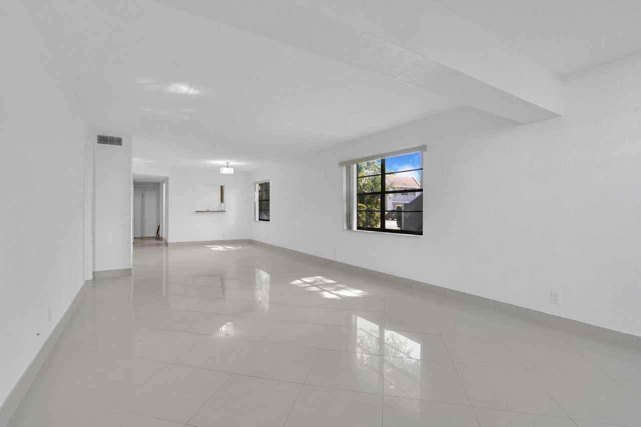 2900 Sw 22nd Ave #5170 - Photo 4 of 23