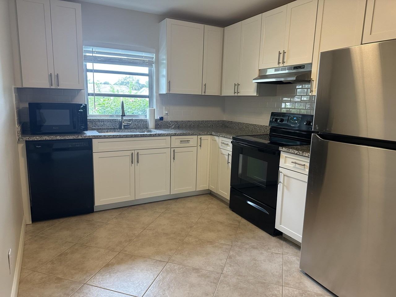 13322 Via Vulcanus #A - Photo 4 of 24