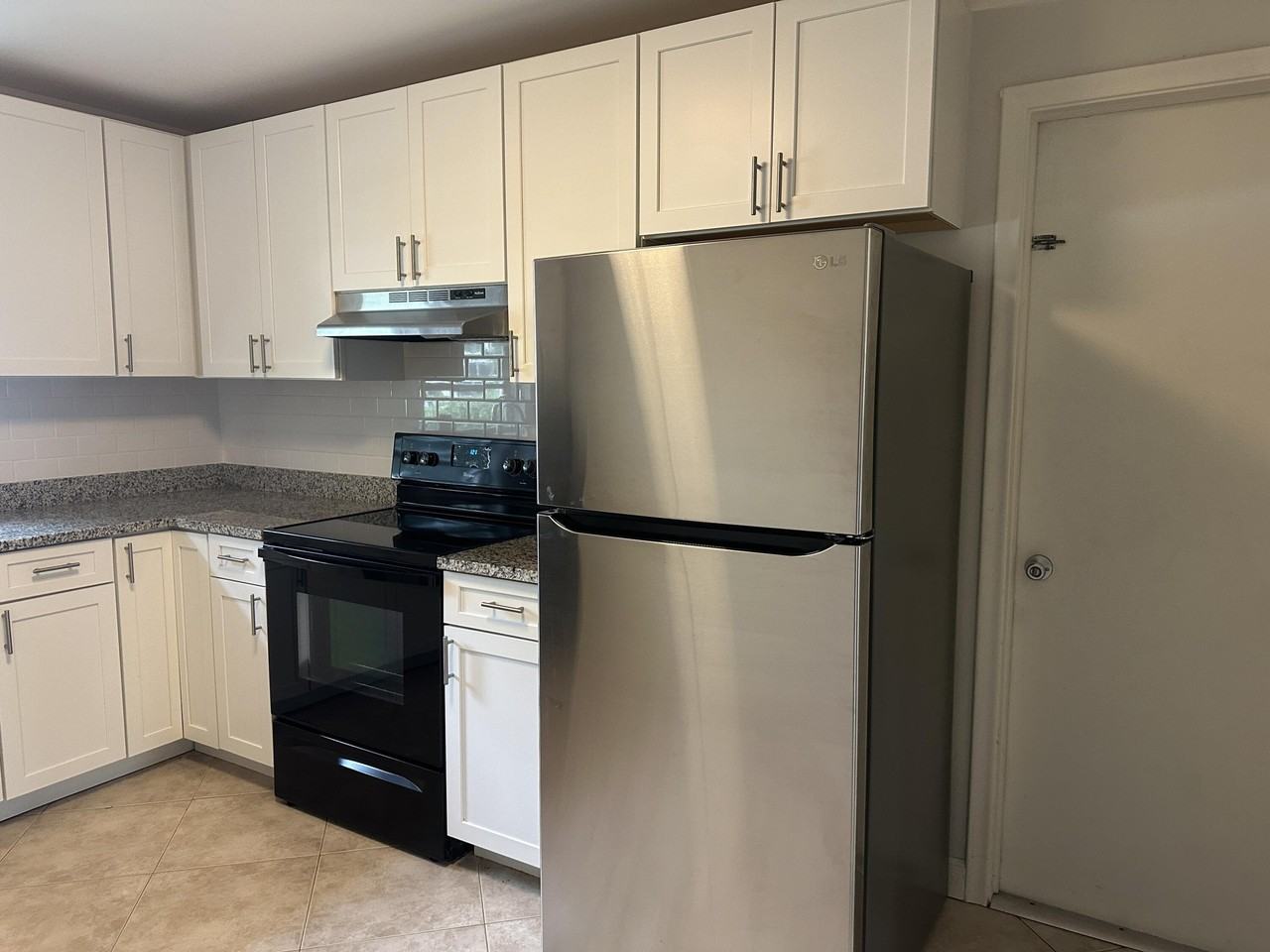 13322 Via Vulcanus #A - Photo 5 of 24