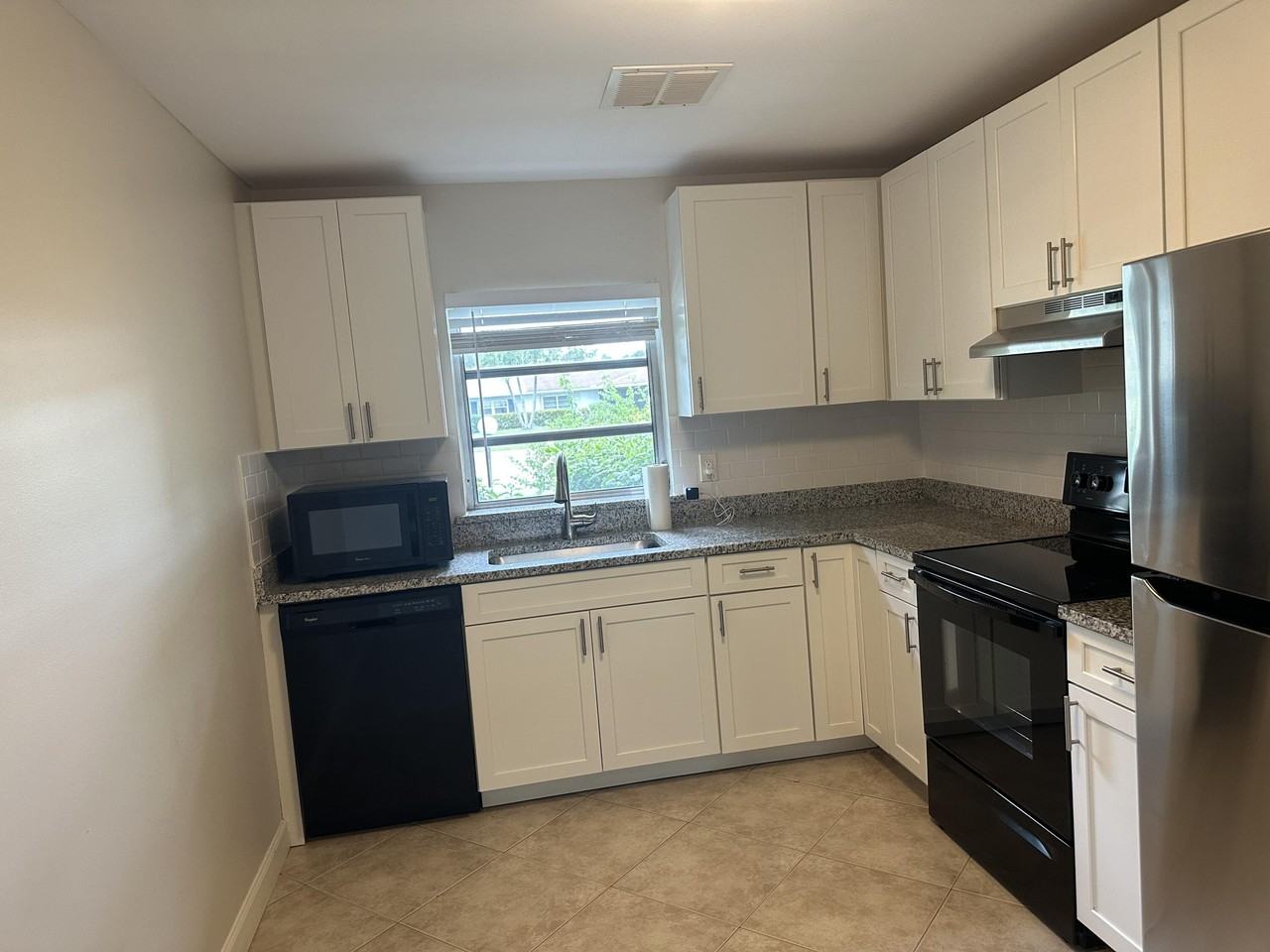 13322 Via Vulcanus #A - Photo 6 of 24