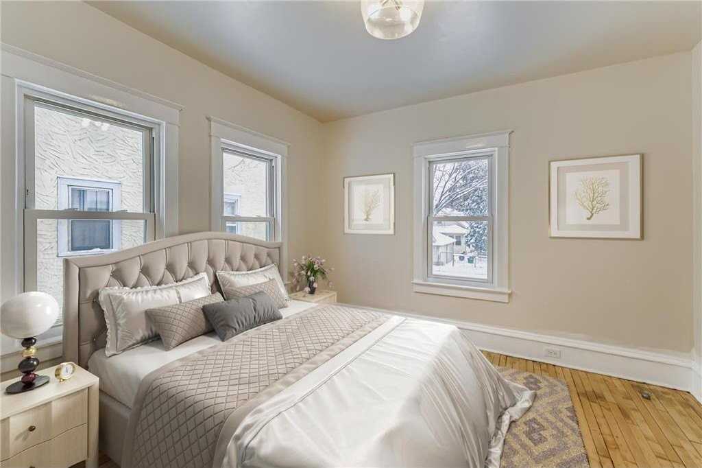 3507 Newton Ave Avenue N - Photo 4 of 19