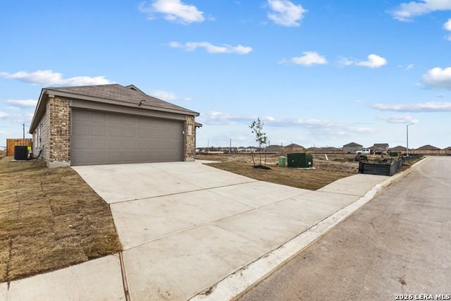 5611 Jasper Holw - Photo 3 of 31