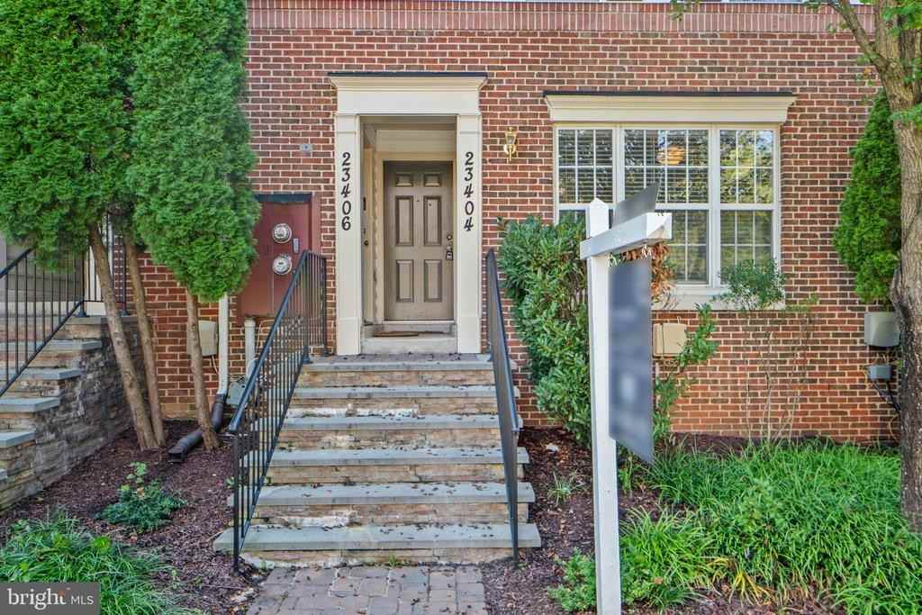 23404 Rainbow Arch Dr ##115 - Photo 3 of 34