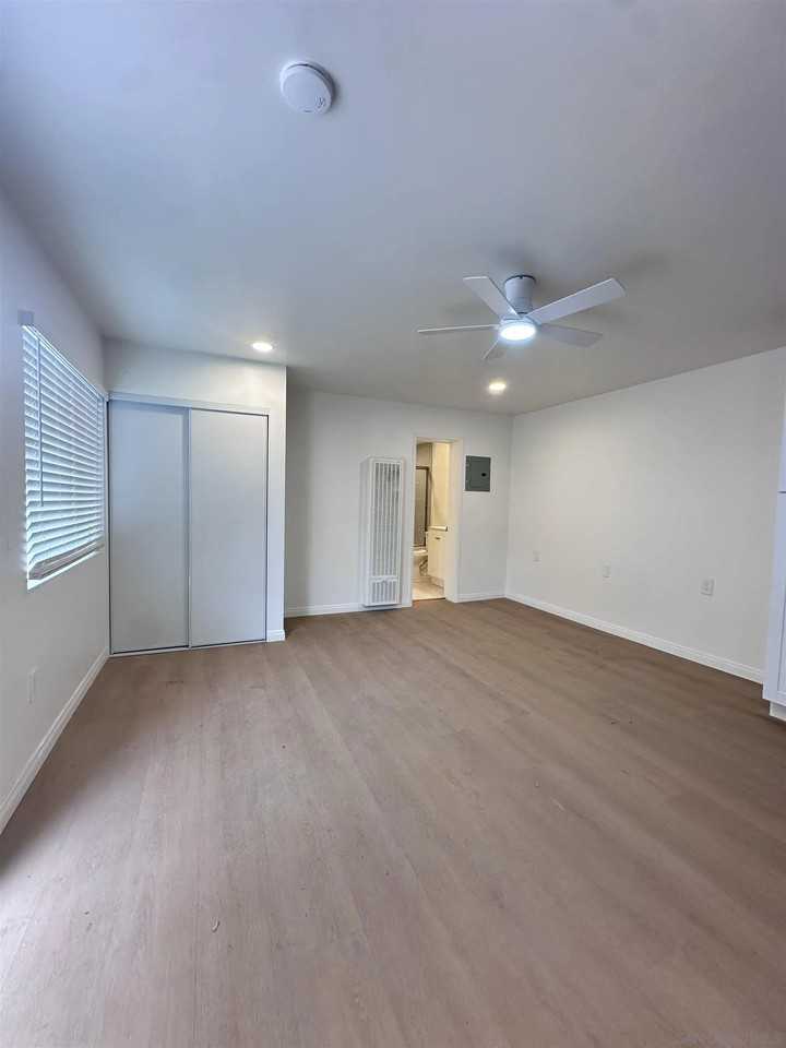 930 B Ave Apt 26 #26 - Photo 7 of 10