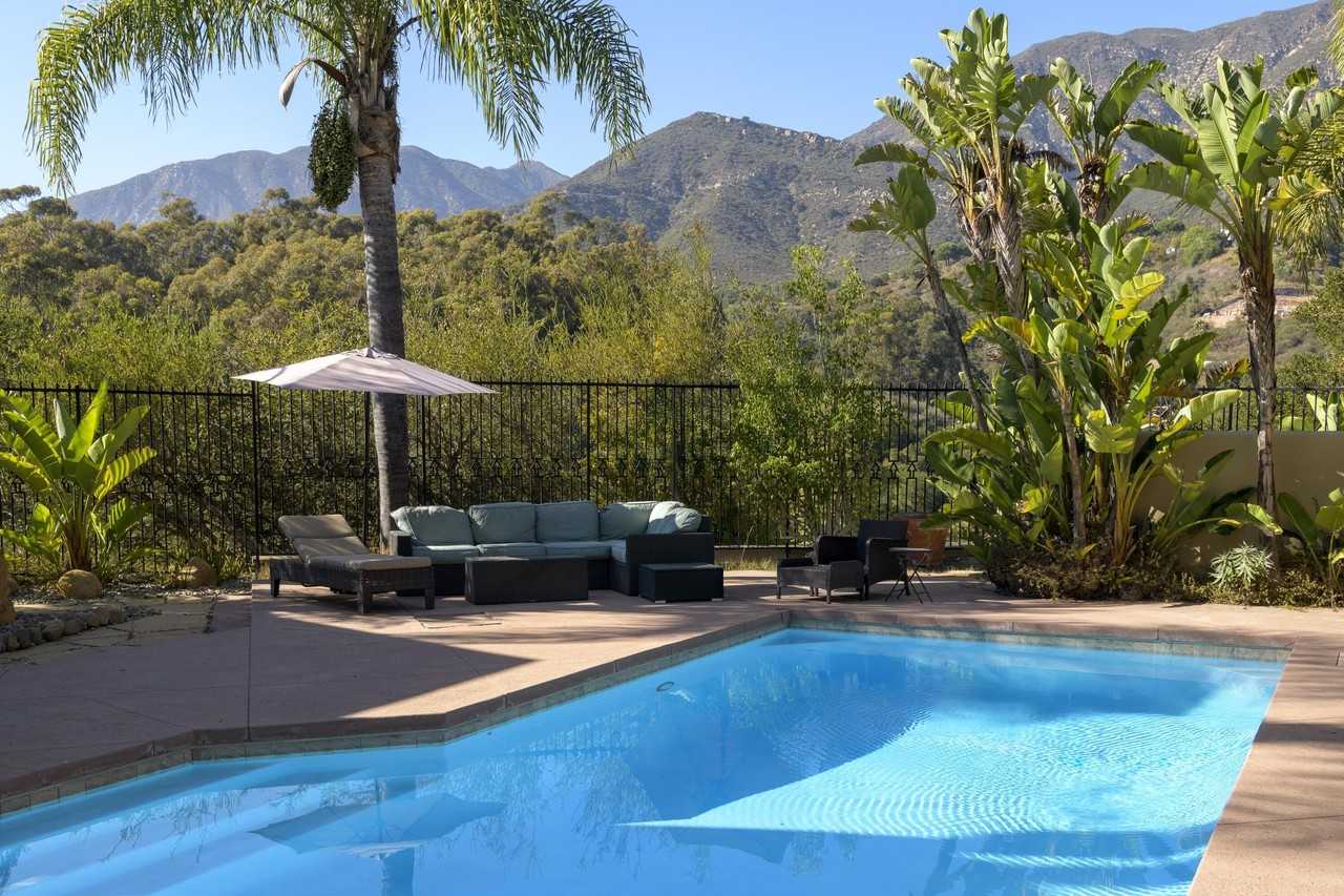 2891 Hidden Valley Ln - Photo 6 of 36