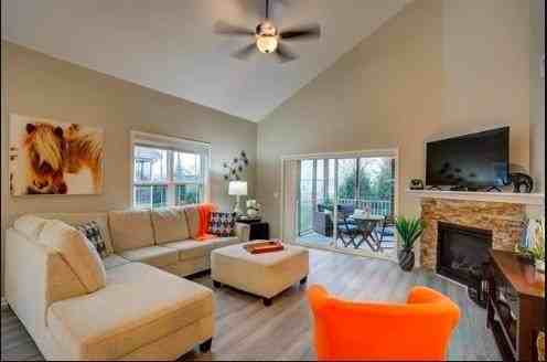 6533 Cortland Park Dr - Photo 2 of 16