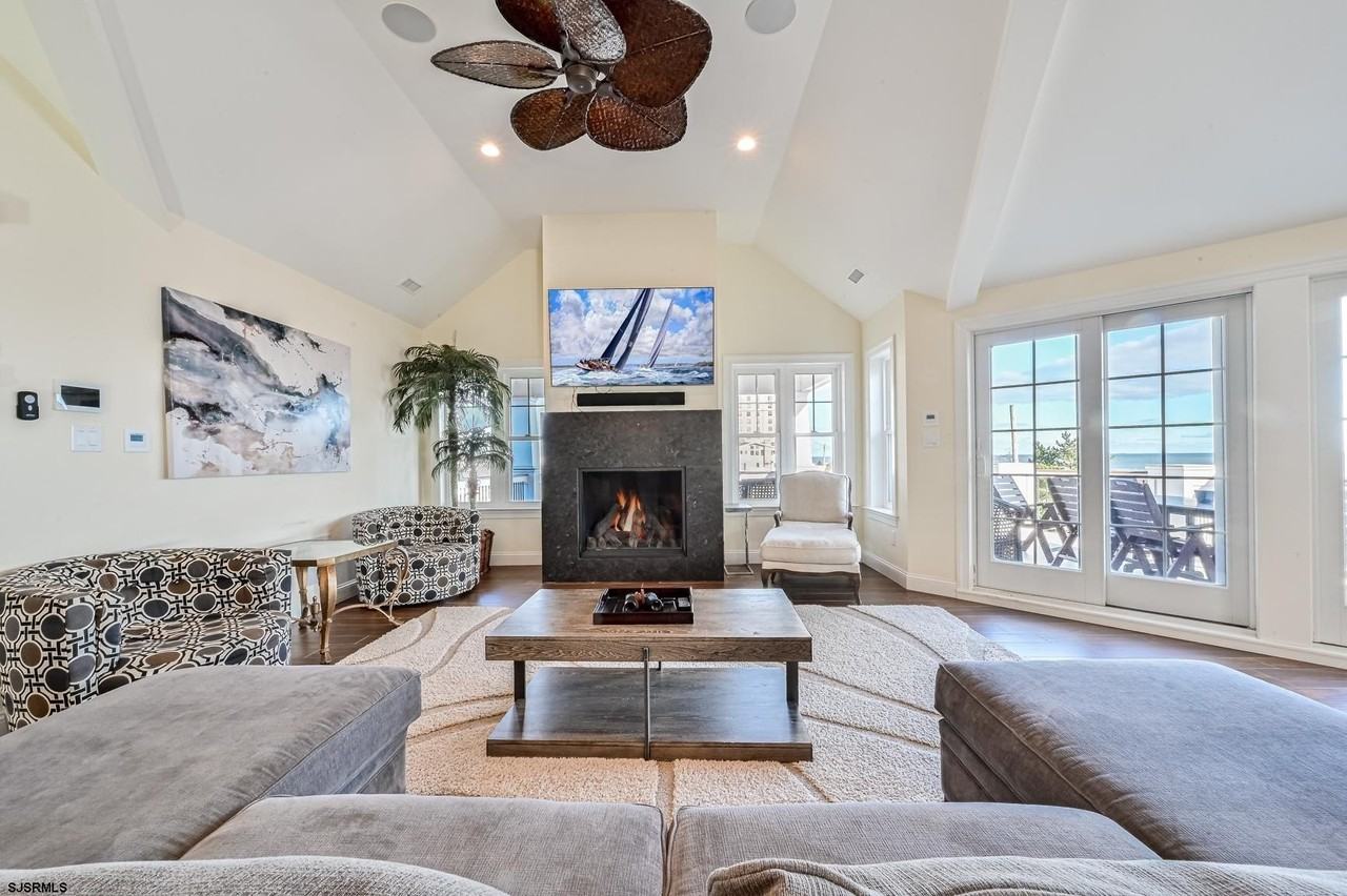 400 17th St S - Photo 6 of 50