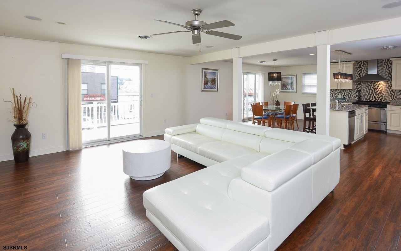 9403 Ventnor Ave - Photo 5 of 13