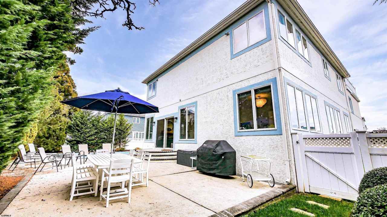 31 Bayside Ct - Photo 6 of 50