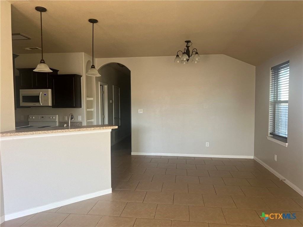 1401 Loyal Ln Unit B #B - Photo 7 of 24