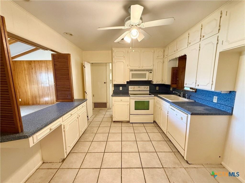 1050 Elizabeth Ave - Photo 6 of 25