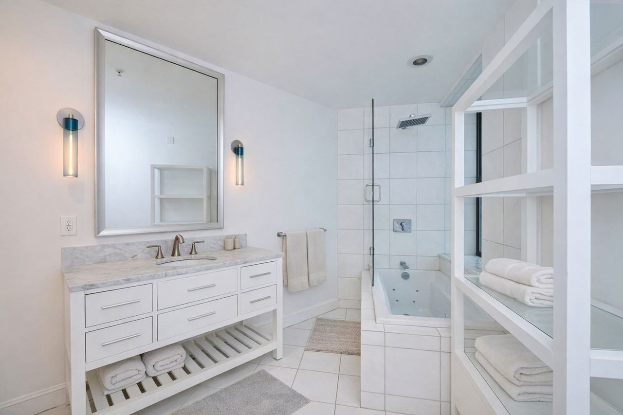 55 Temple Pl #5 - Photo 6 of 7