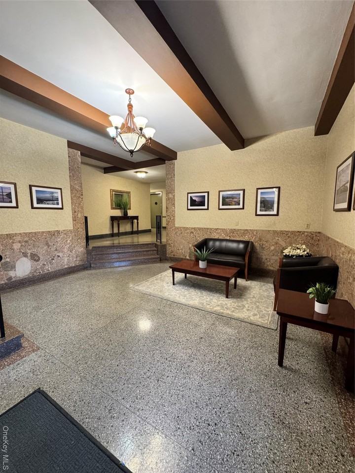 555 Broadway - Photo 3 of 22