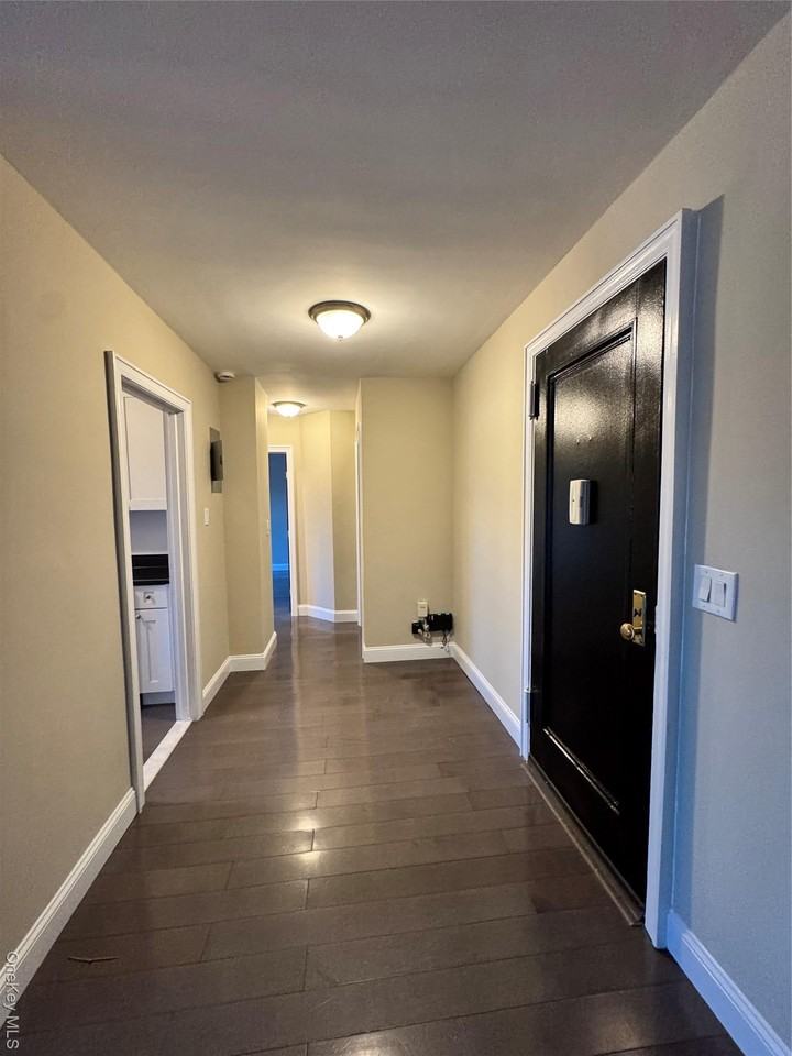 555 Broadway - Photo 5 of 22