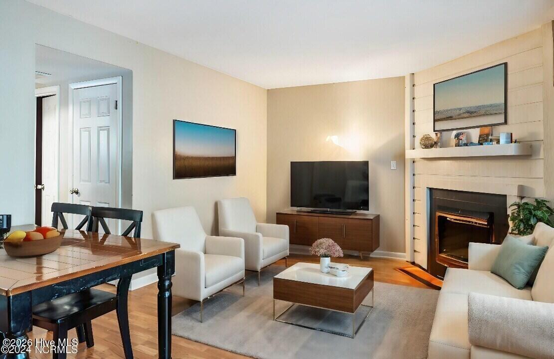 4905 Pompano Ct - Photo 3 of 17