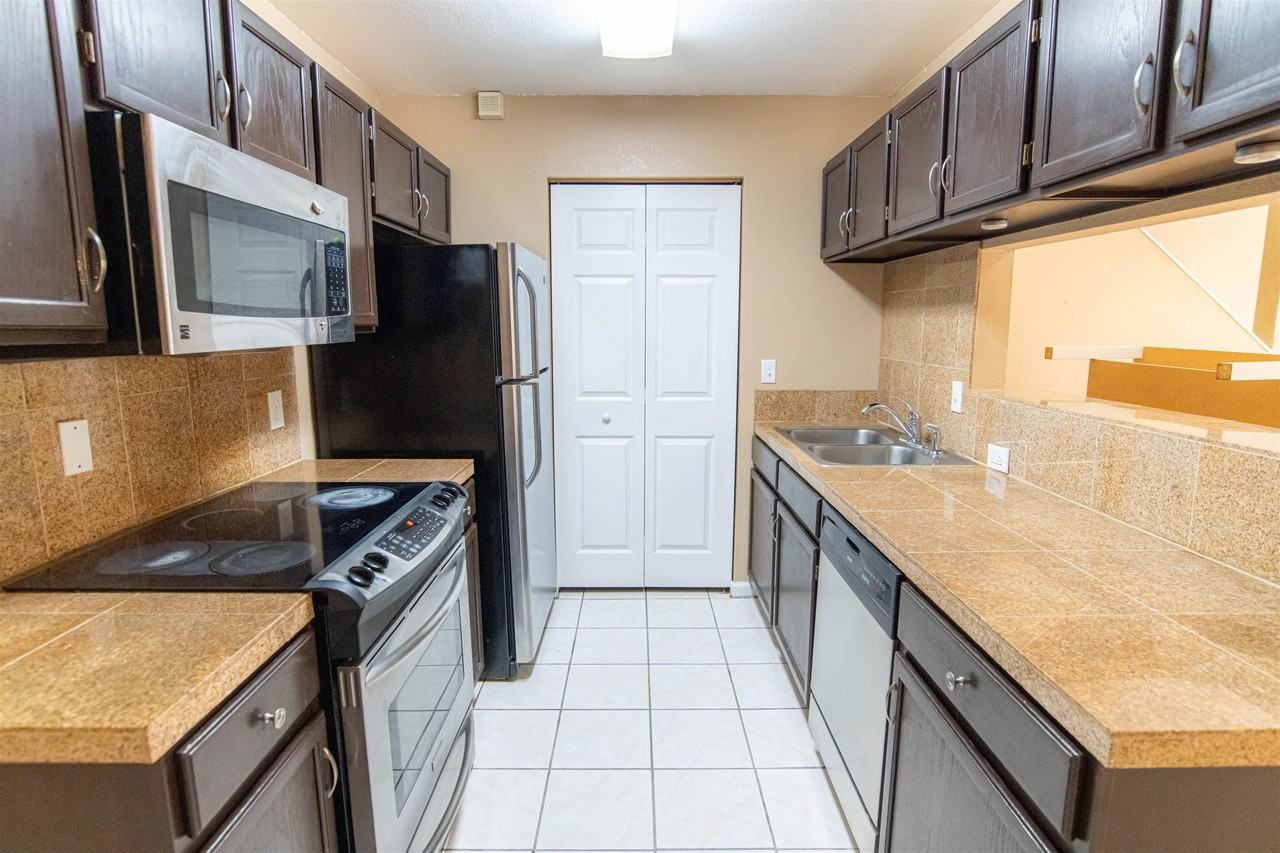 2186 Timberwood Cir N - Photo 3 of 32