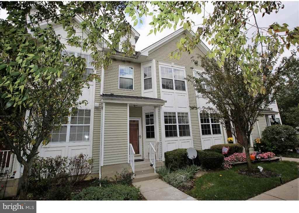 1603 Blossom Cir - Photo 2 of 30