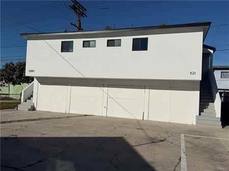 521 W 78th St - Photo 2 of 27