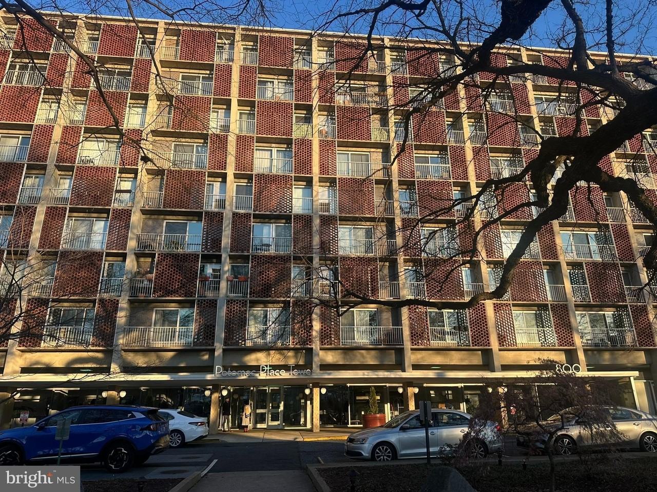 800 4th St Sw Apt S325 #S325 - Photo 2 of 17