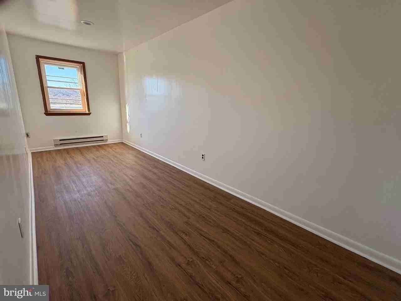 2715 Hammonds Ferry Rd - Photo 7 of 13