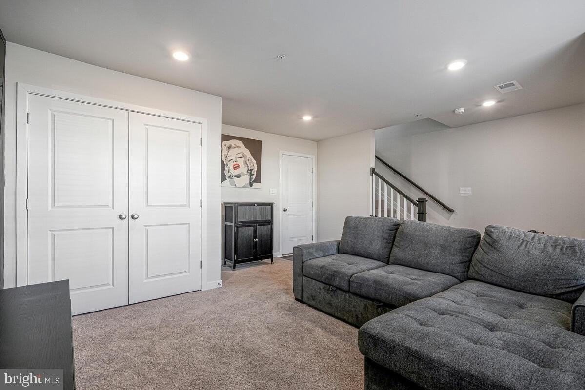 313 Soft Rush Ln - Photo 7 of 34