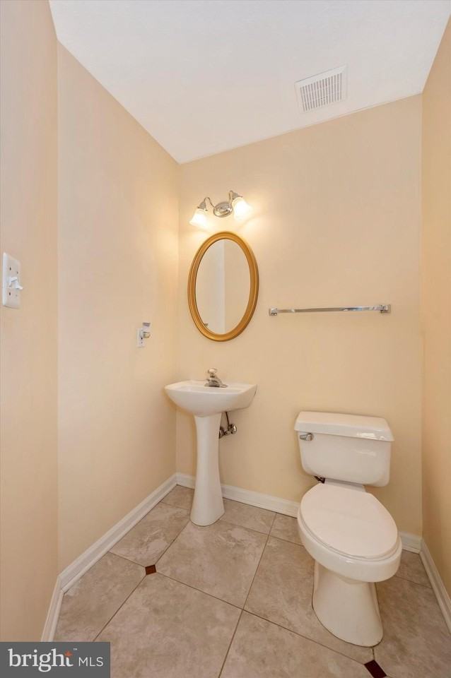 6801 Fallard Pl - Photo 7 of 45