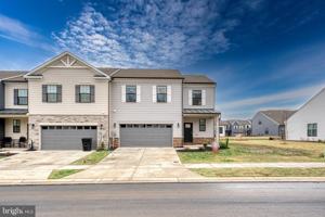 featured image of 493 Ensemble Way