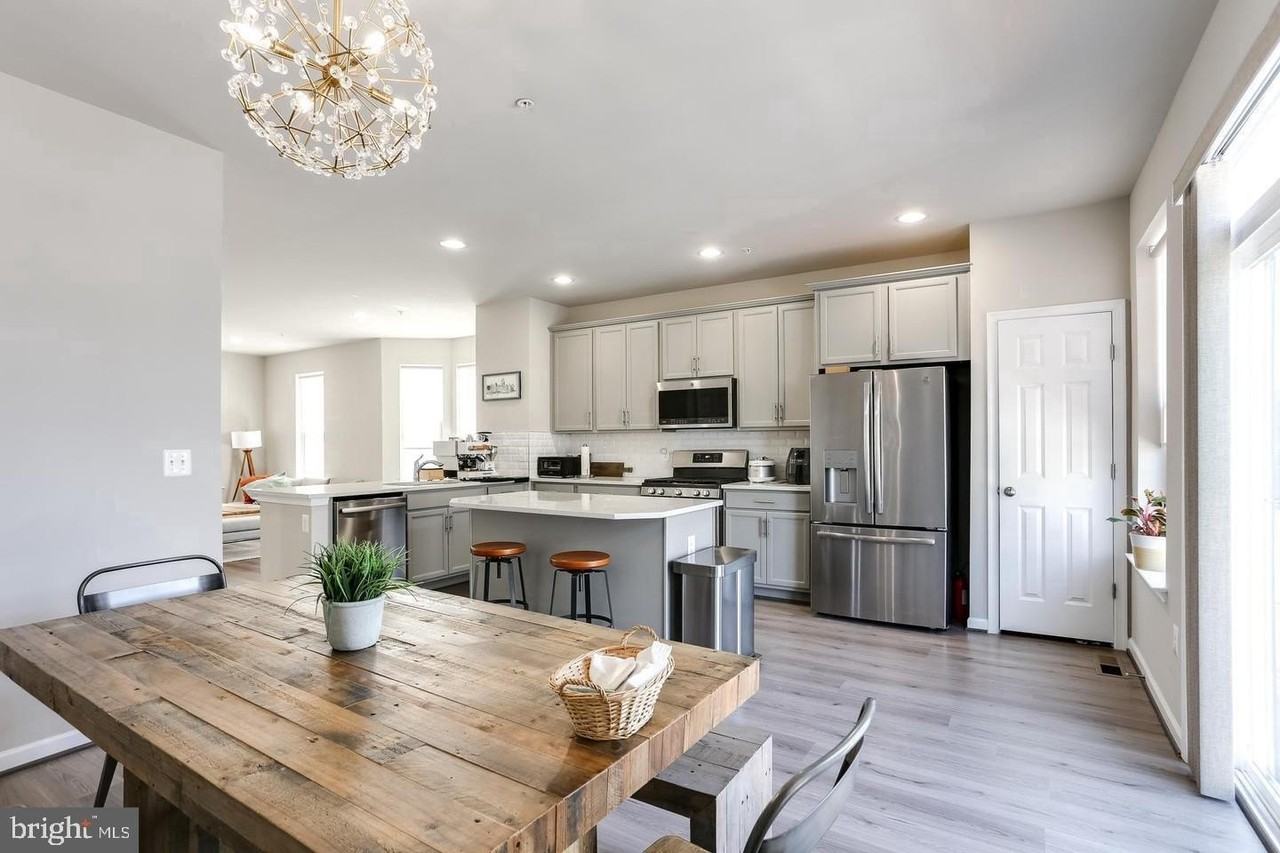 16233 Coolidge Ave - Photo 6 of 16