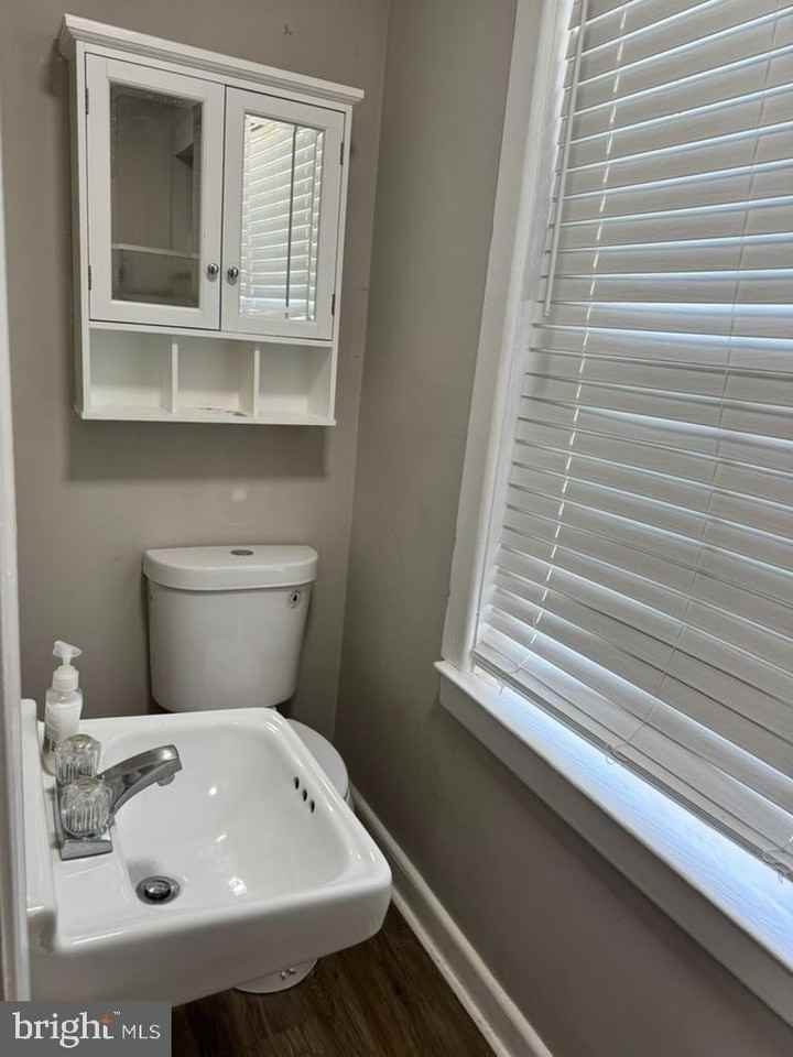 202 S Main St - Photo 5 of 8