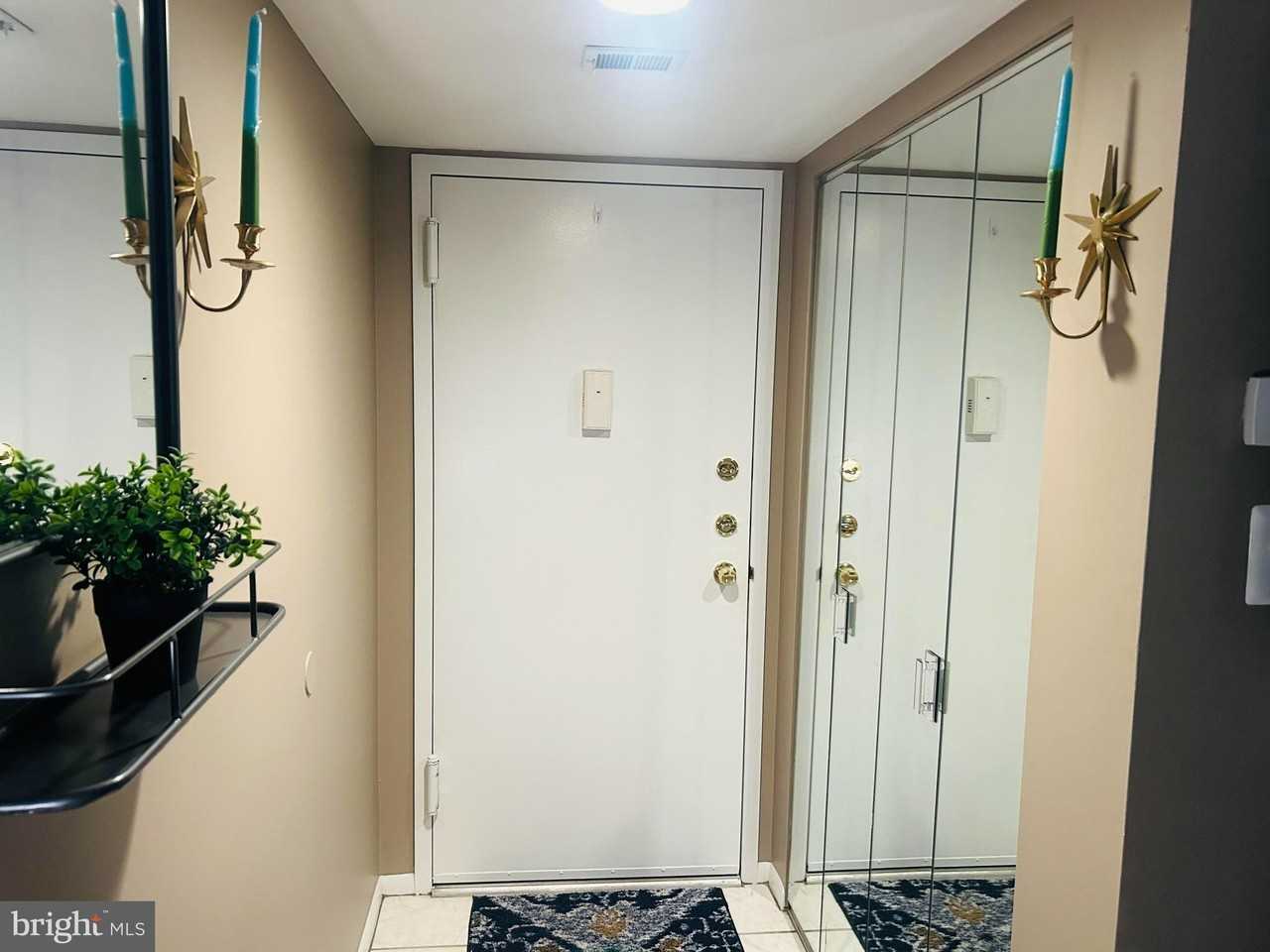 60104-00 Delaire Landing Rd Unit 104 #104 - Photo 2 of 18