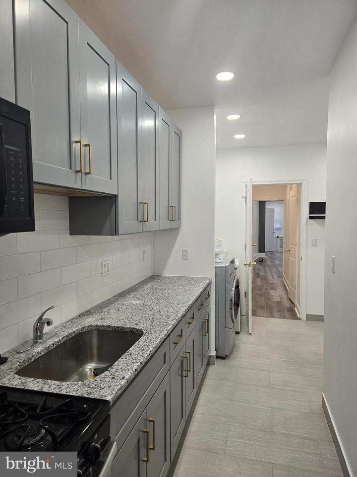 3513 VISTA Street unit: 1St Floor #1stFL - Photo 7 of 10