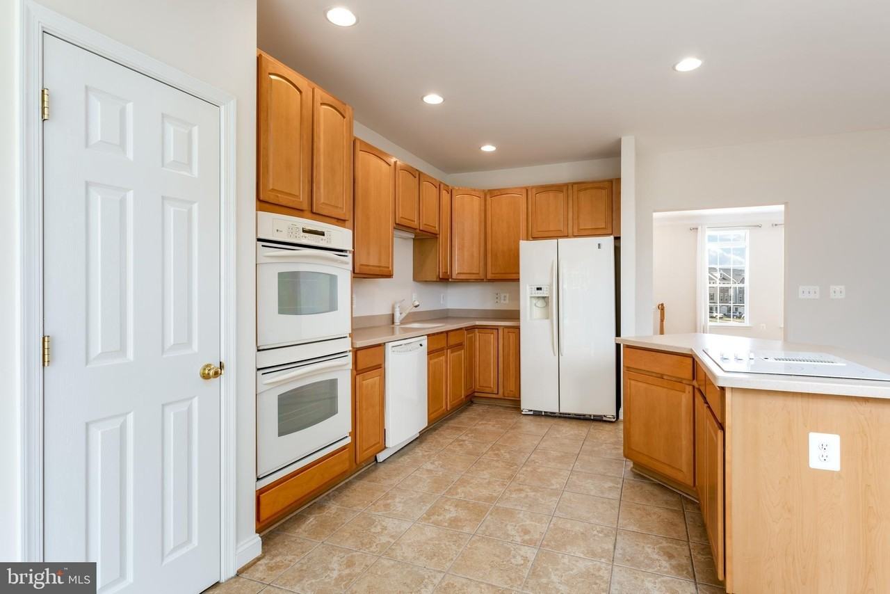 103 Cheshire Ct - Photo 6 of 25